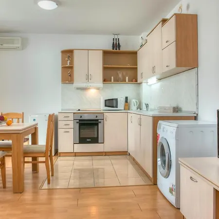 Yassen Holiday Appartement *